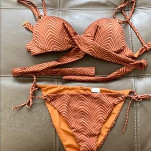 Calzedonia Bathing Suit Size M